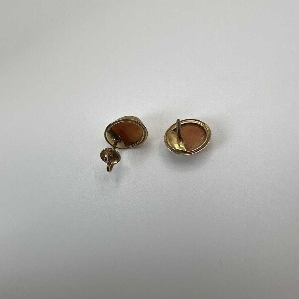 Vintage 10k Yellow Gold Cameo Screw back Earrings… - image 2