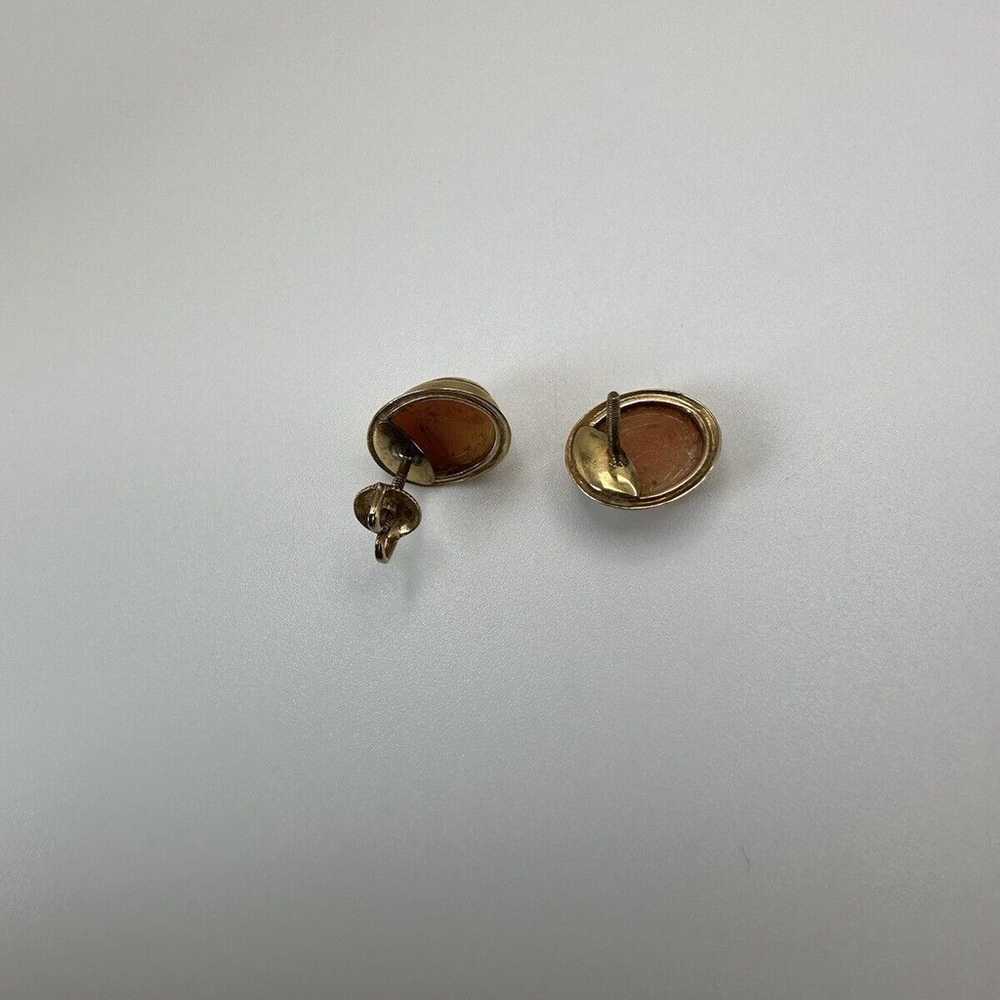 Vintage 10k Yellow Gold Cameo Screw back Earrings… - image 4