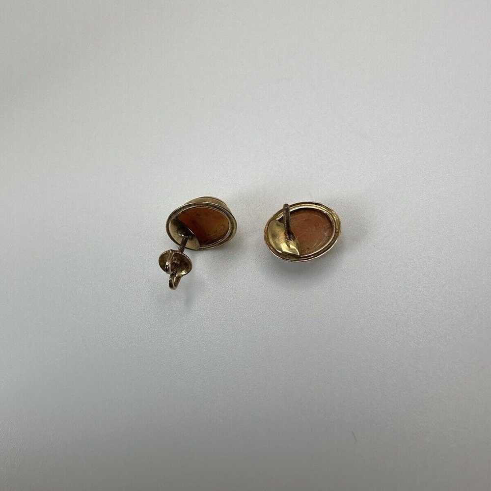 Vintage 10k Yellow Gold Cameo Screw back Earrings… - image 5