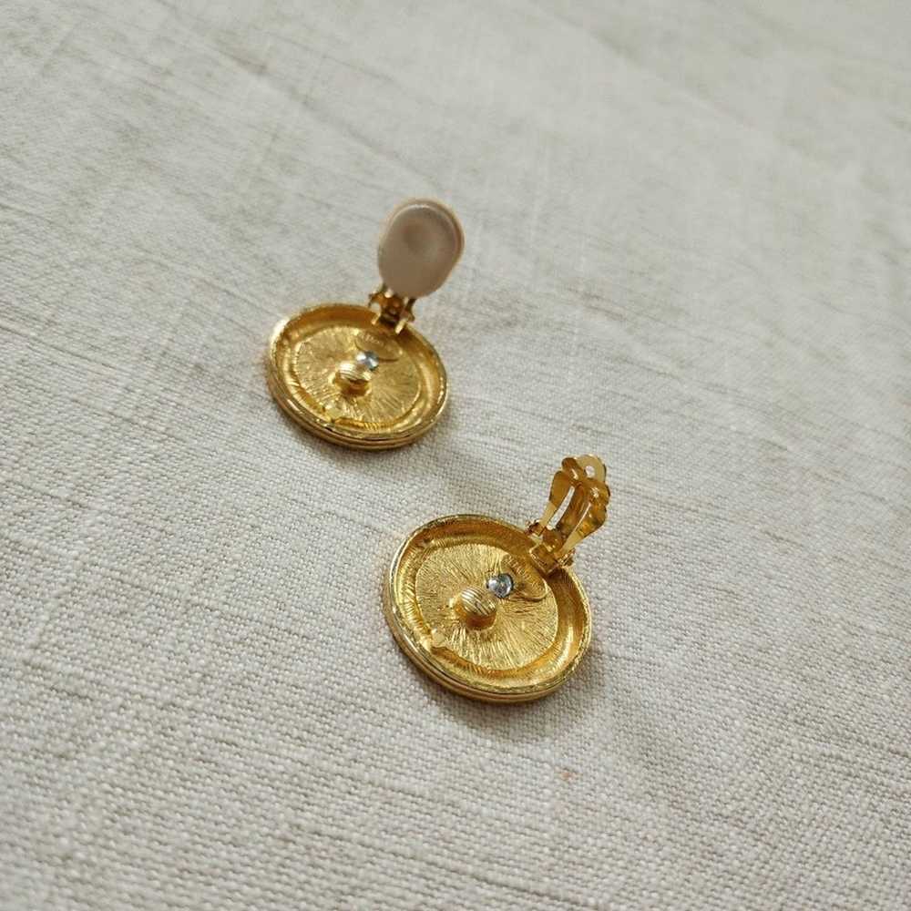 Elizabeth coin clip on earrings - image 7