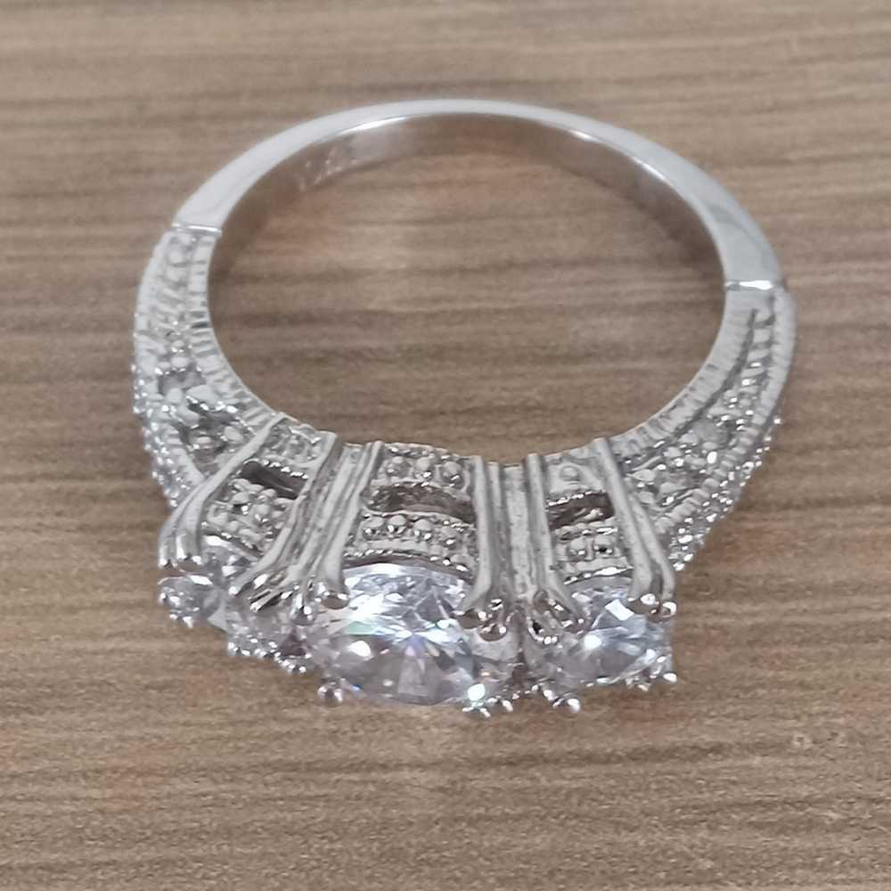 10k White Gold Trilogy Three Stone Ring - image 4