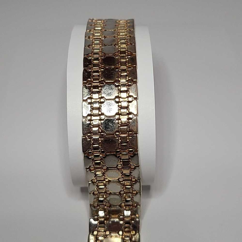 Vintage Trifari Honeycomb Bracelet - image 2