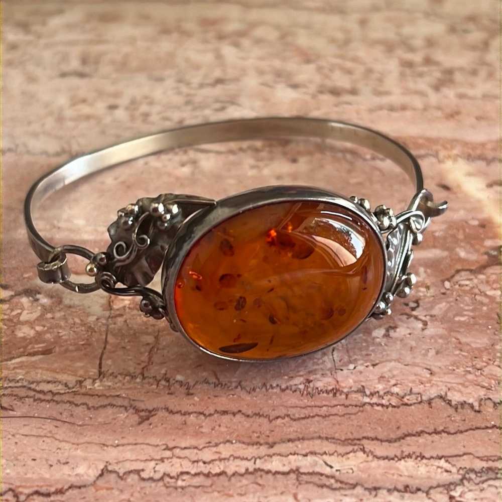 Amber bracelet - image 2