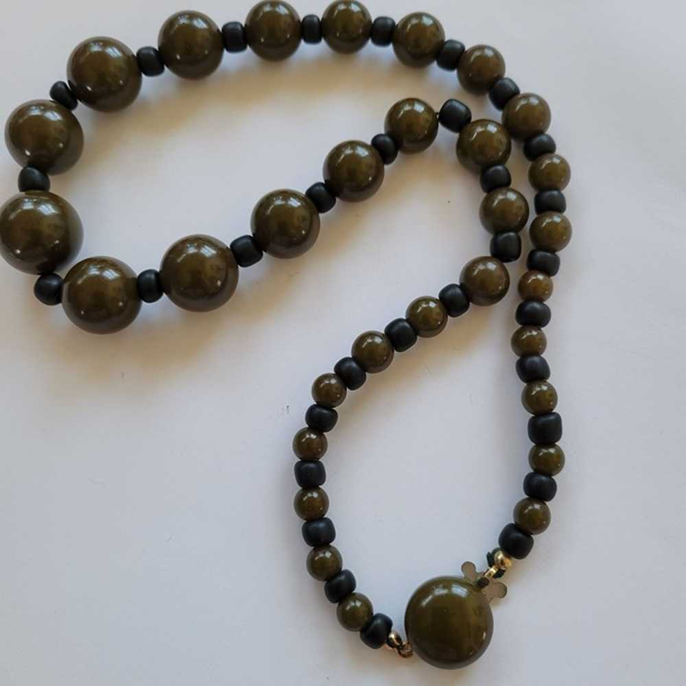 Vintage Dark Green Bakelite Graduated Beads with … - image 3