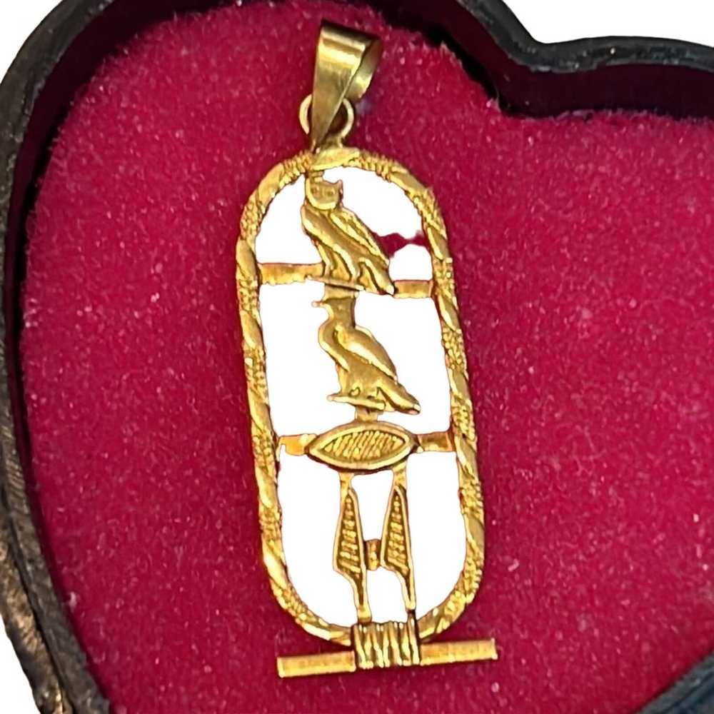 14k gold vintage Egyptian pennant hieroglyphics -… - image 4