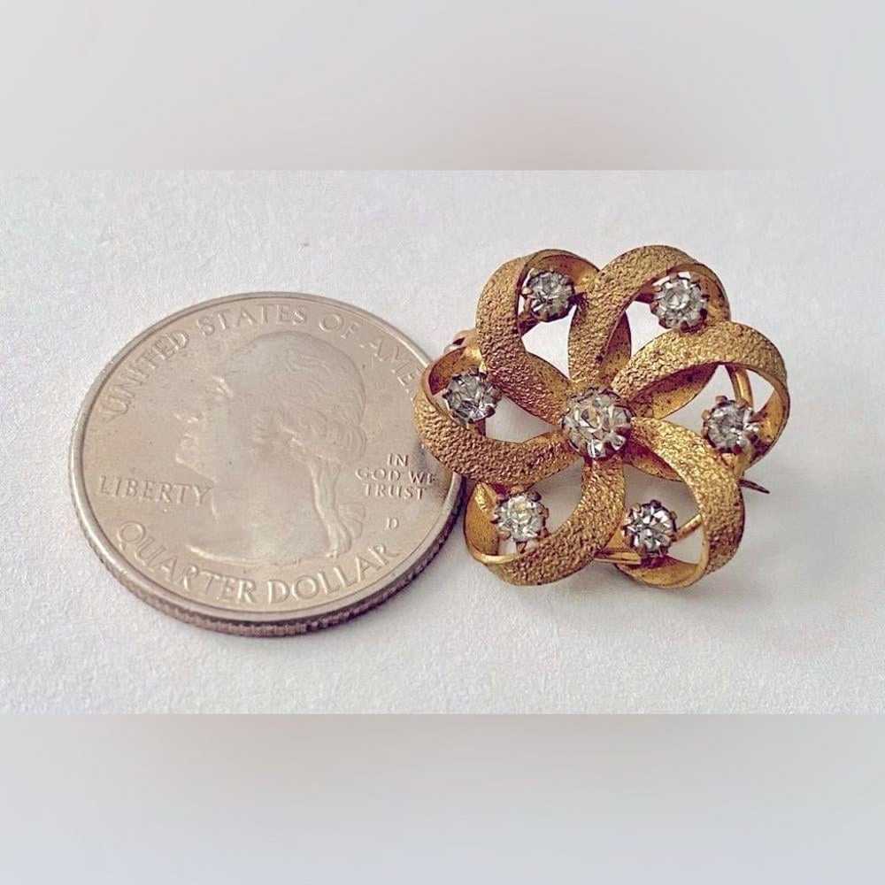 Antique Edwardian Era Brooch With Natural crystals - image 5