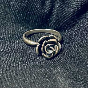 James avery rare large rose ring. Size 5. sold Retired. Gorgeous!