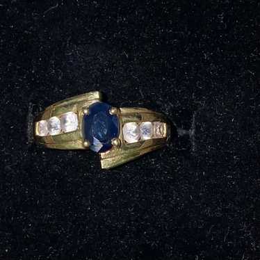 Vintage 10k Gold ring with center sapphire with d… - image 1