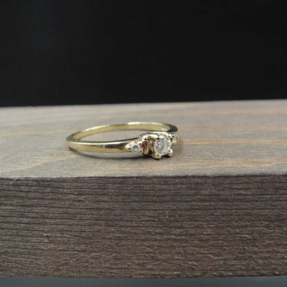 Size 5.5 10K Gold Unique Triple CZ Ring - image 3