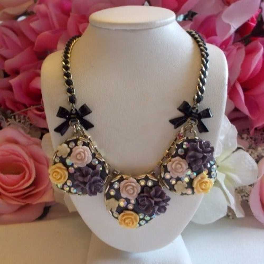 BETSEY JOHNSON RARE VINTAGE THREE FLORAL ACRYLIC … - image 2