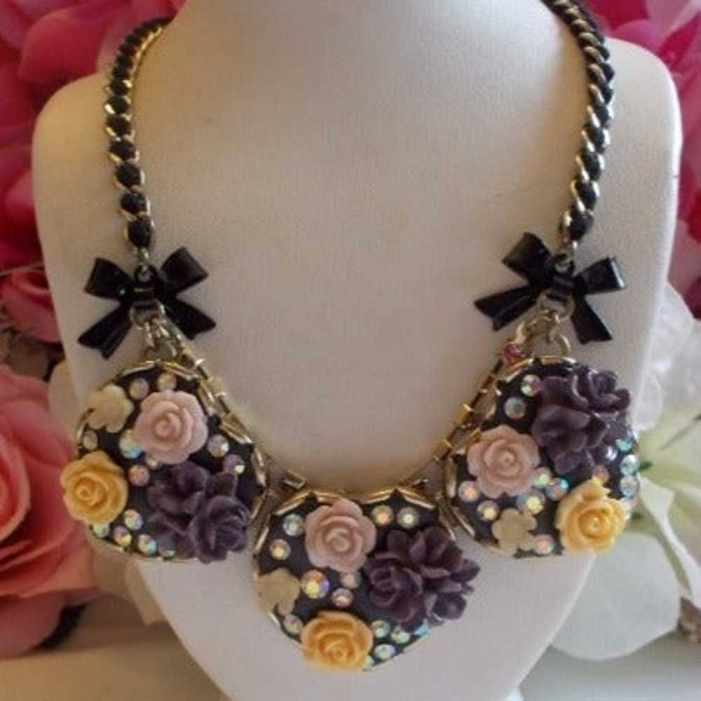 BETSEY JOHNSON RARE VINTAGE THREE FLORAL ACRYLIC … - image 8