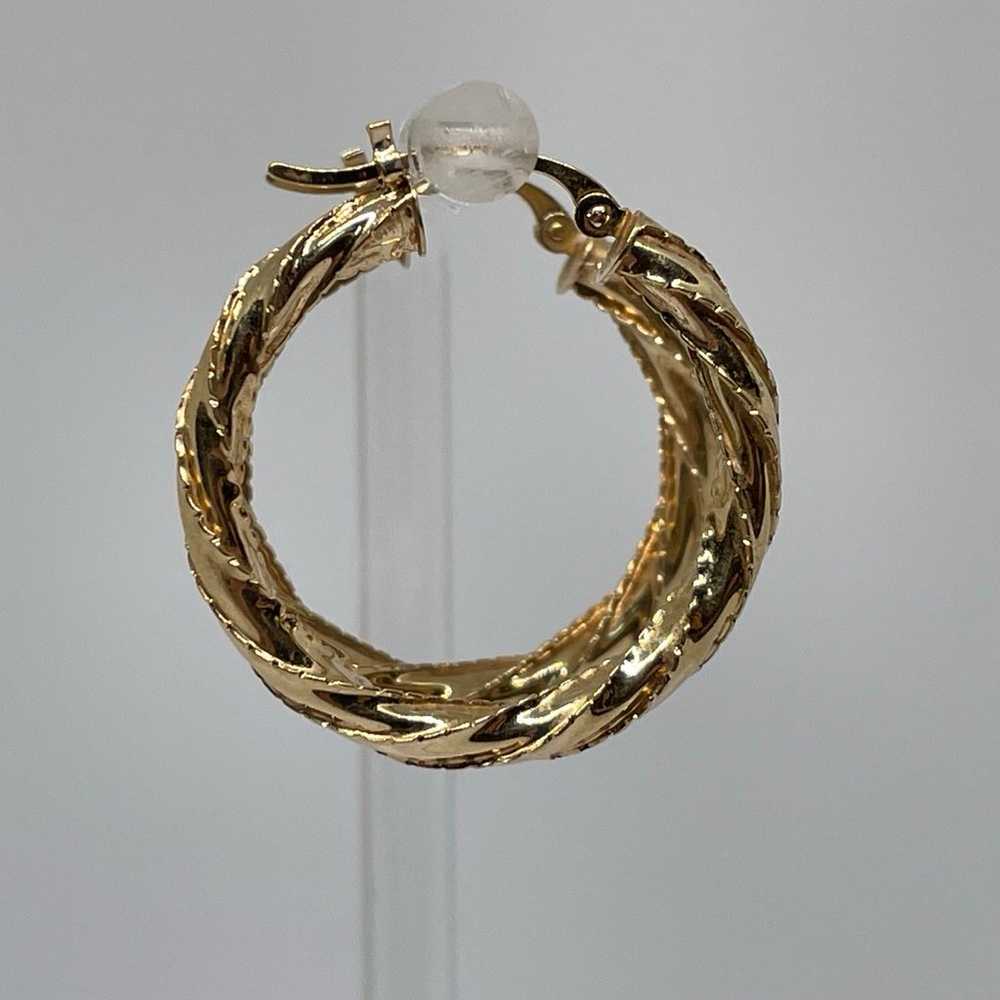 Vintage 14k Yellow Gold Textured Cable Twist Hoop… - image 4