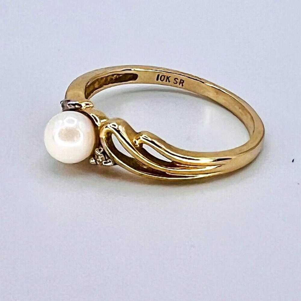 Vintage 10K Solid Yellow Gold Pearl Diamond Accen… - image 1