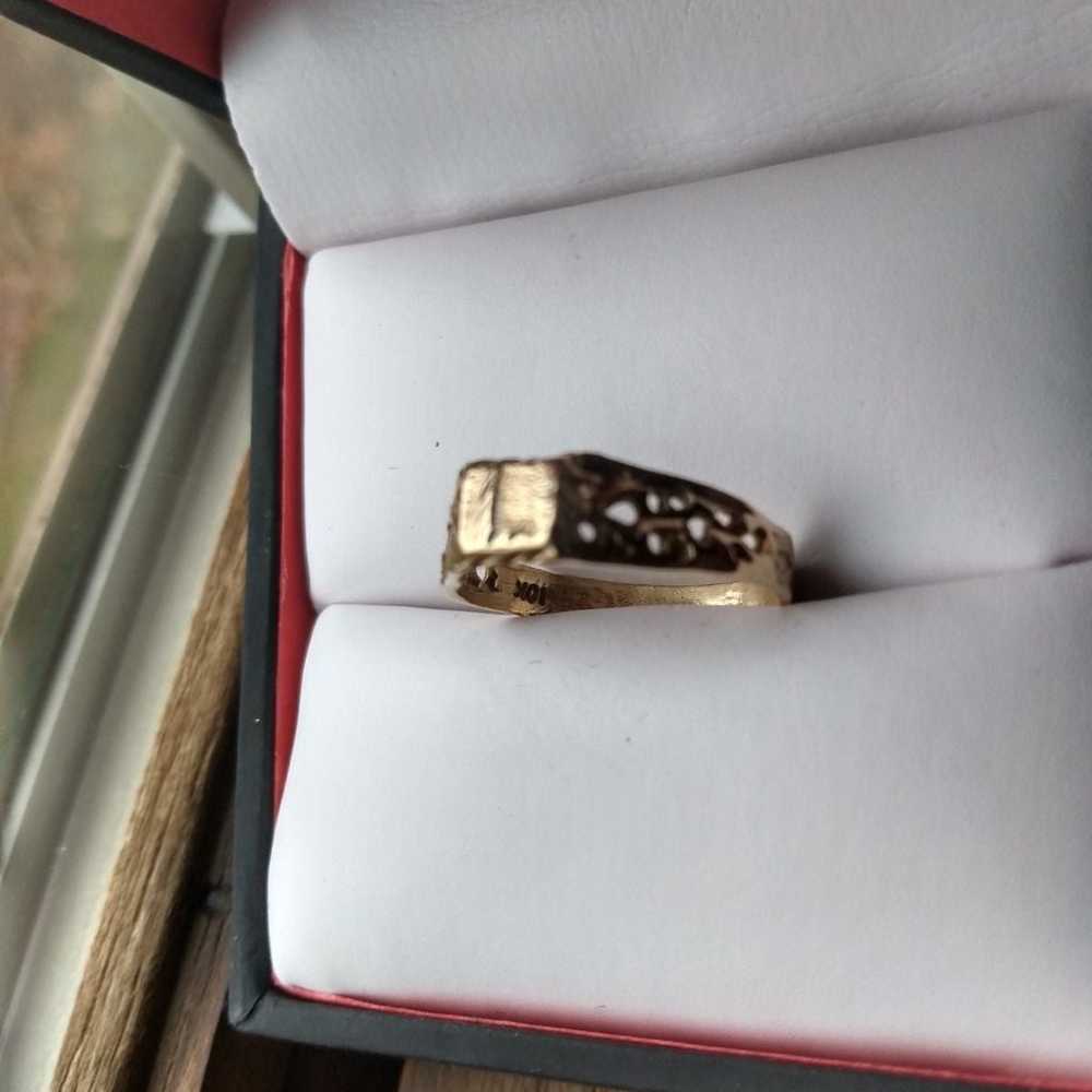 10K Yellow Gold Ring Letter L Size 5 - image 4