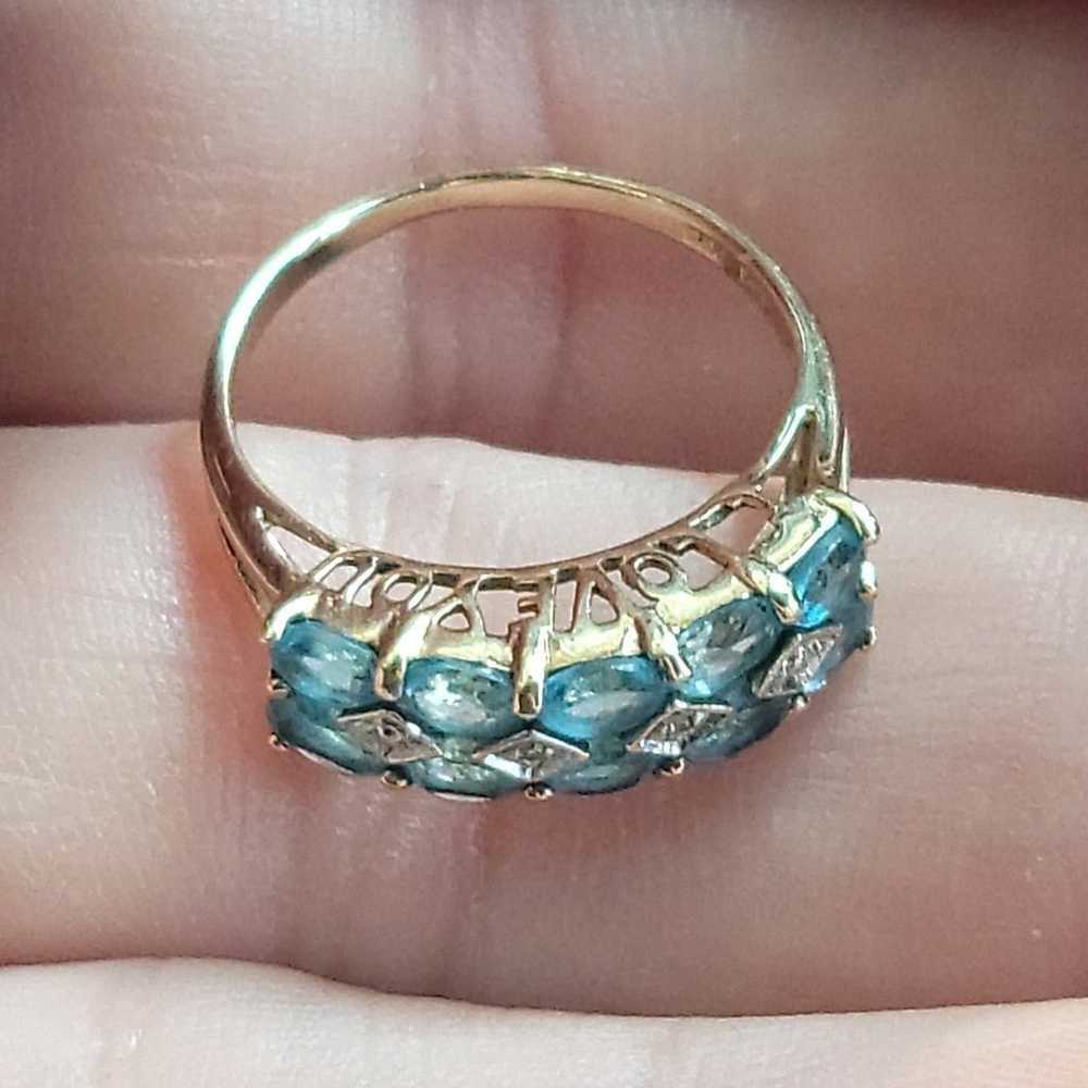 Women's 10kt Gold ,Aquamarine  & Diamonds Ring 6.5 - image 5