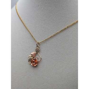 10k 12k Black Hills Rose Gold Leaf & Vine Pendant… - image 1