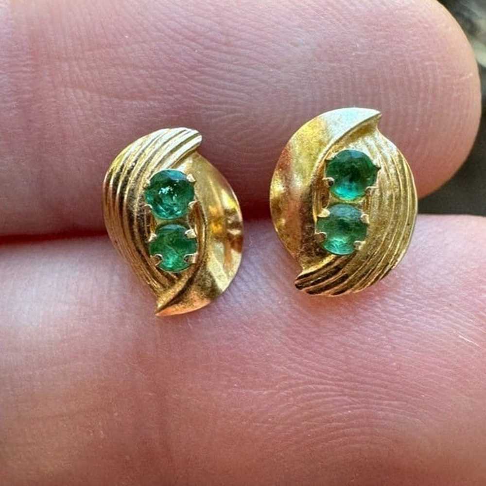 Vintage solid 10k gold genuine emerald earrings - image 2