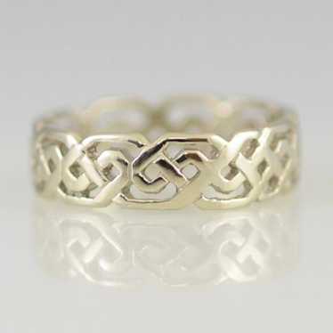 14K White Gold Celtic Band - image 1