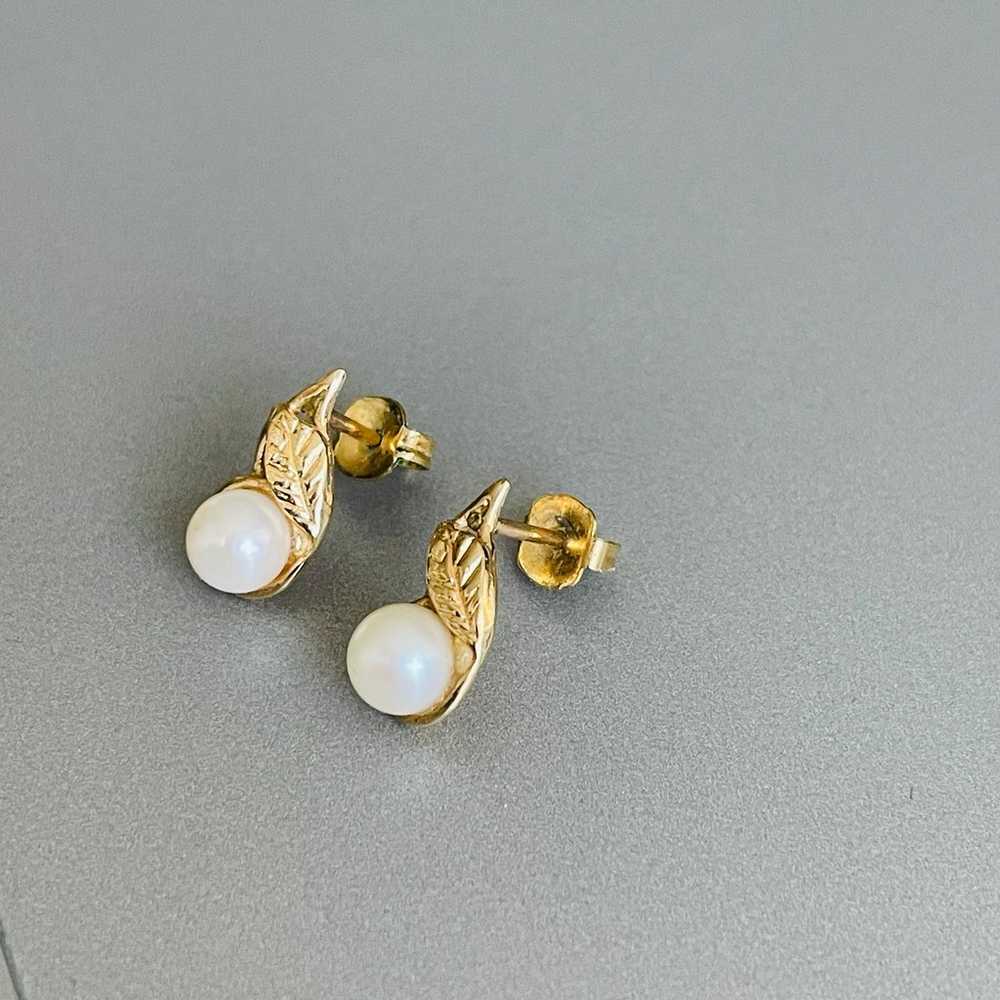 10k Gold White Natural Pearl Leaf Motif Vintage S… - image 3