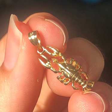 Vintage highly detailed 14k 585 gold lobster pend… - image 1