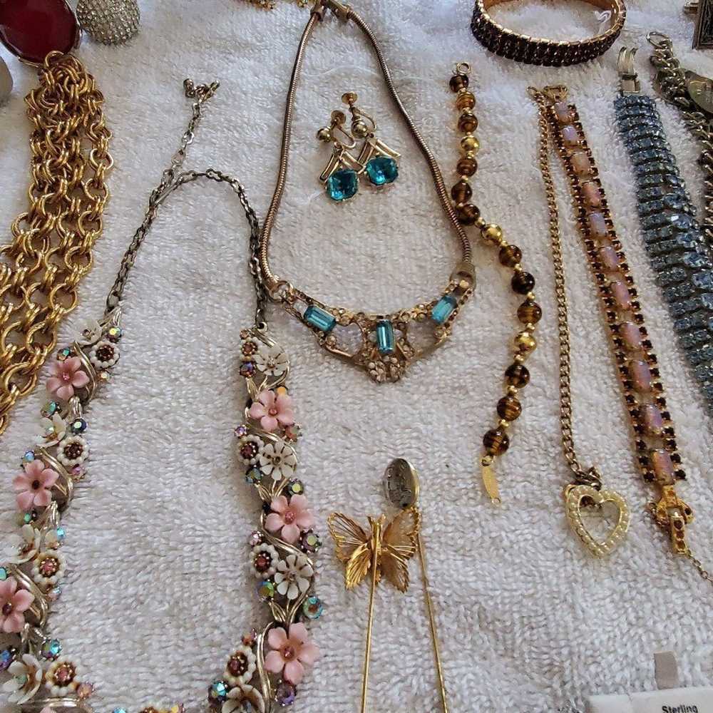 HUGE Vintage Jewelry lot!!!!! - image 4