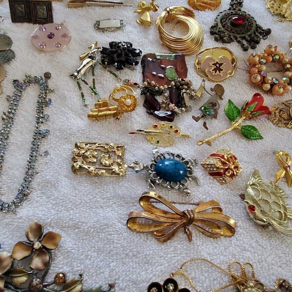 HUGE Vintage Jewelry lot!!!!! - image 6