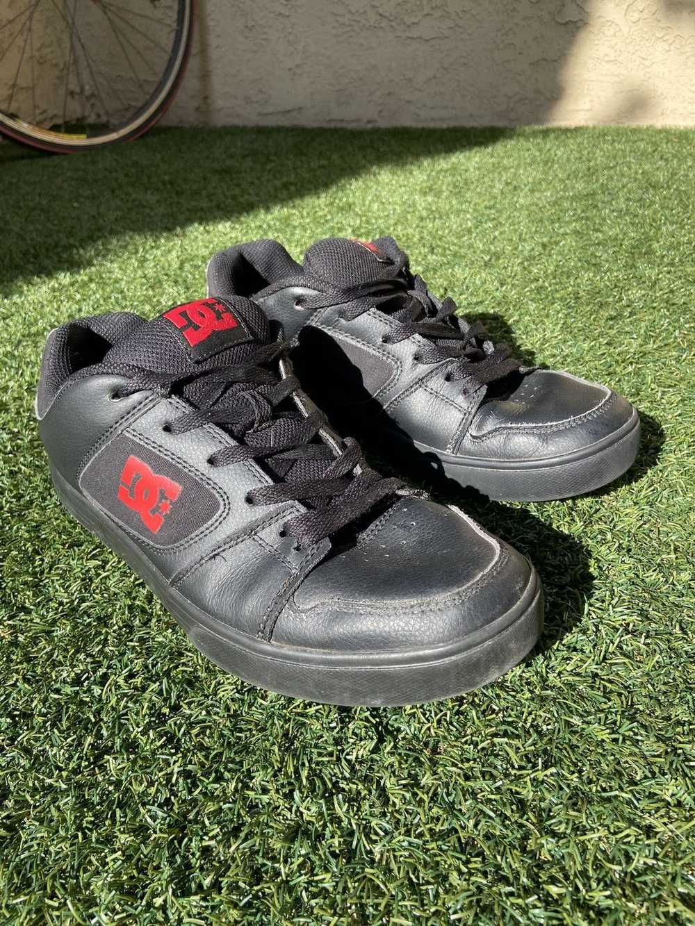 Dc × Vintage Y2K DC Shoes Black / Red Chunky Mens… - image 1