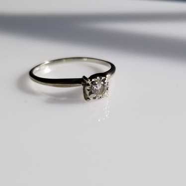 Diamond Solitaire Engagement Ring