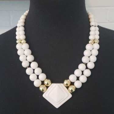 Vintage White Beaded Necklace