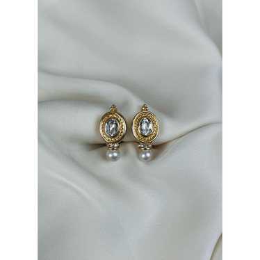 CHRISTIAN DIOR Vintage Clip On Earrings - image 1