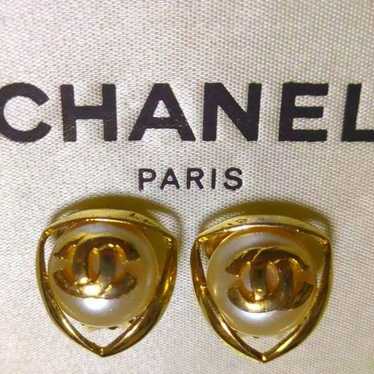 Excellent condition CHANEL earrings vintage rare … - image 1