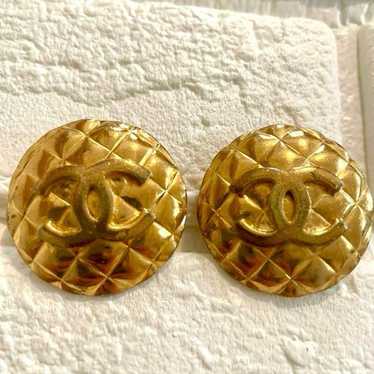 CHANEL Vintage Matelassé Coco Mark Earrings - image 1