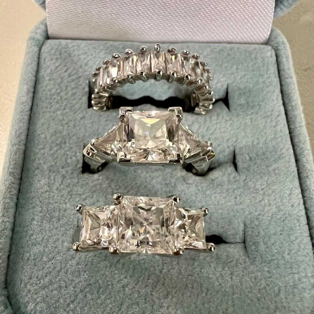 Gorgeous vintage Sw Sterling.925 CZ Ring Set Size… - image 1