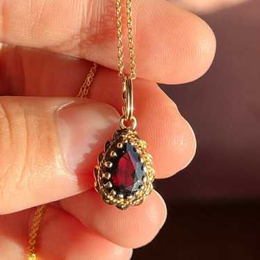 14 kt vintage Garnet necklace - image 1