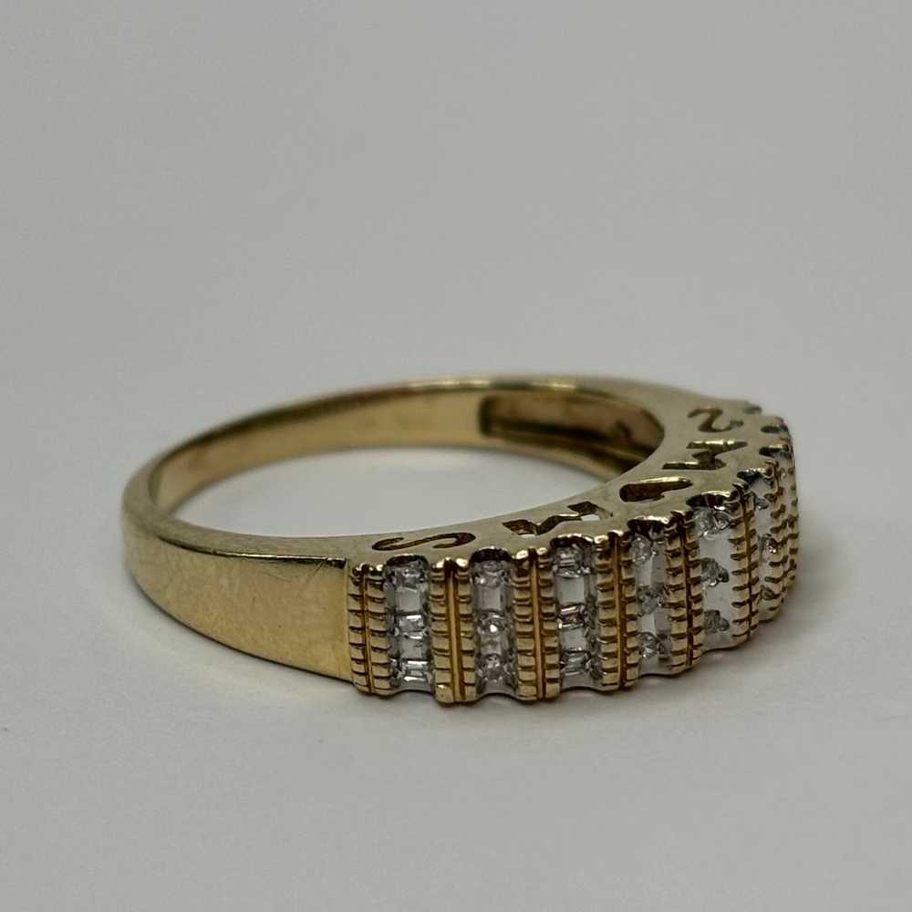 Vintage 10K Yellow Gold Diamond Mom Ring - image 3