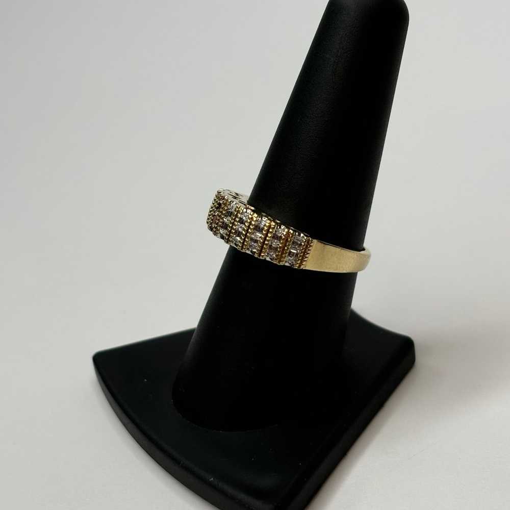 Vintage 10K Yellow Gold Diamond Mom Ring - image 4