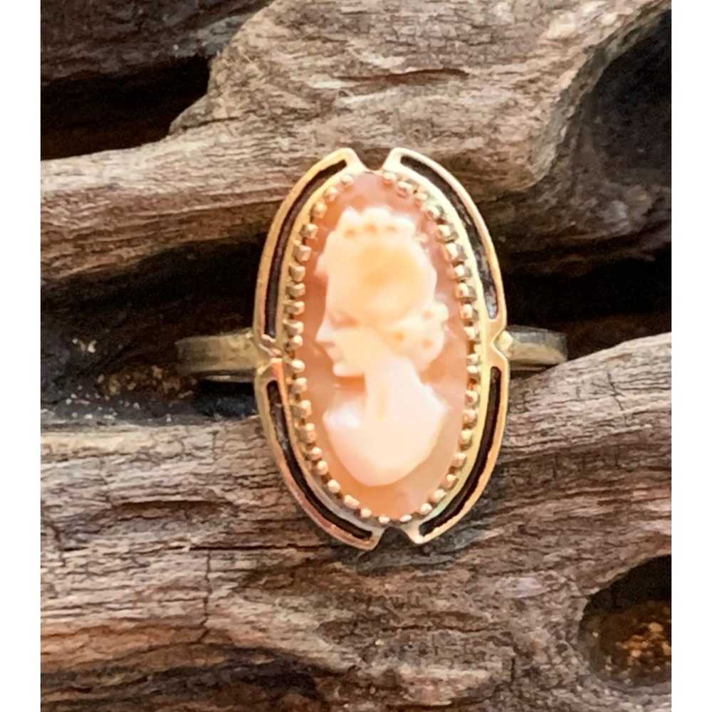 10K Yellow Gold Cameo Ring Size 6 Estate Purchase - image 1