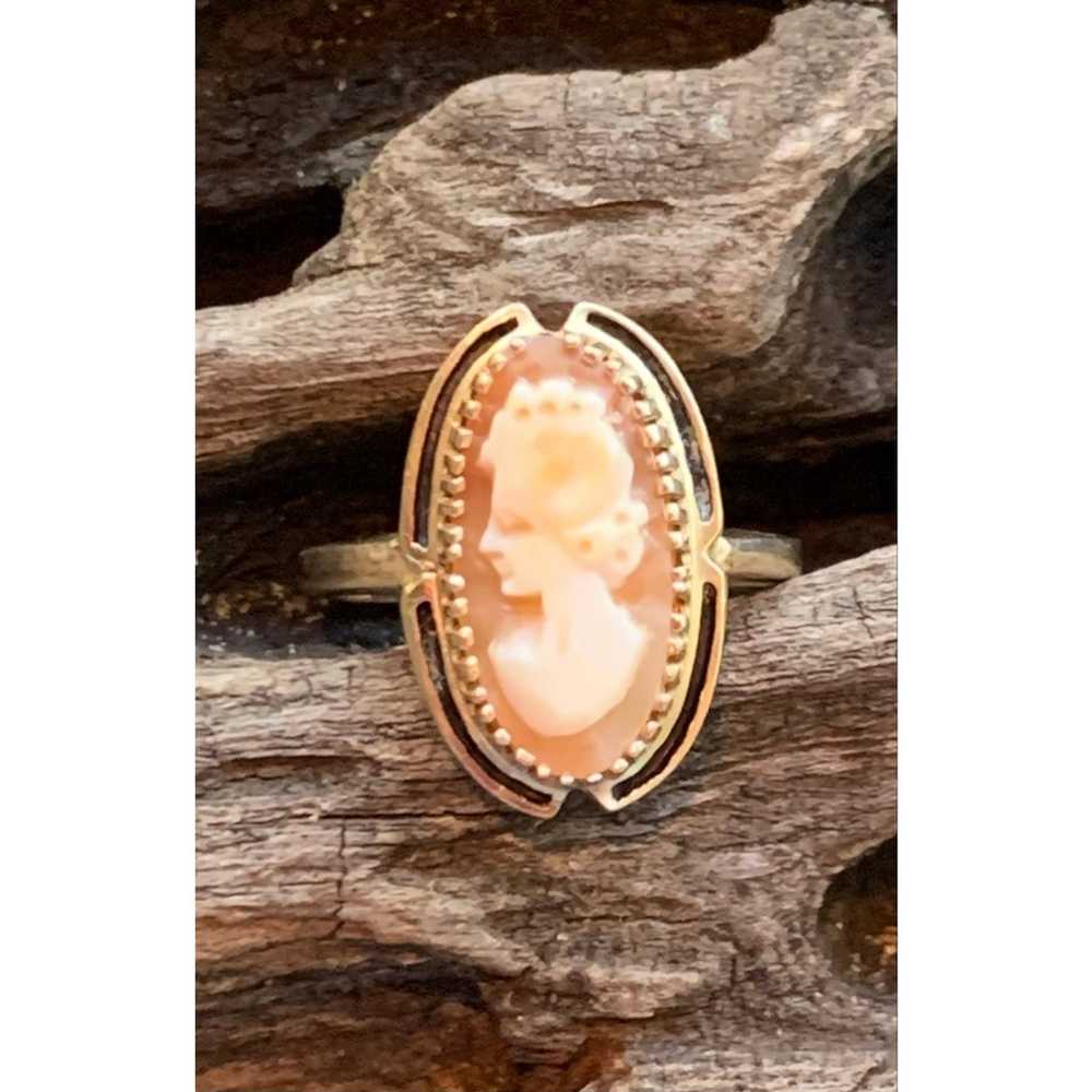 10K Yellow Gold Cameo Ring Size 6 Estate Purchase - image 2