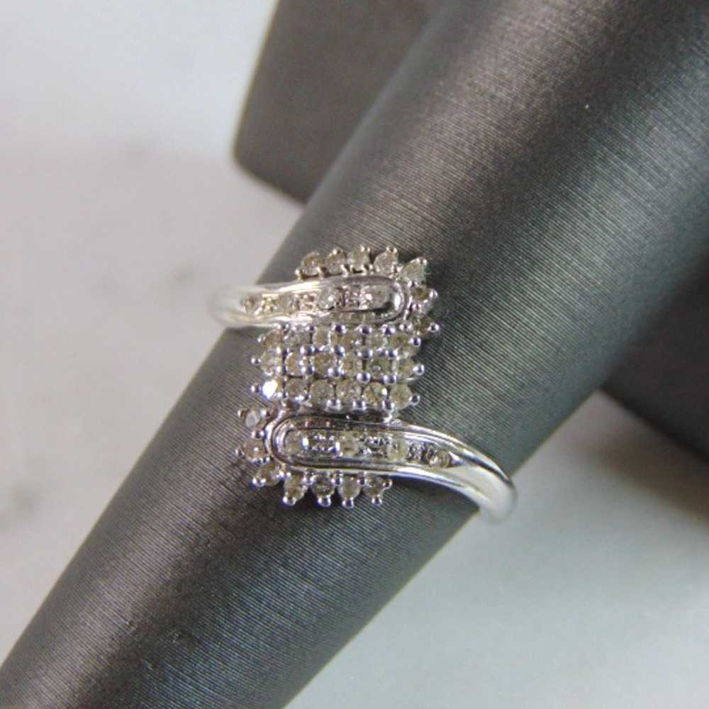 Womens 10K White Gold Diamond Cluster Ring 2.5g E… - image 1