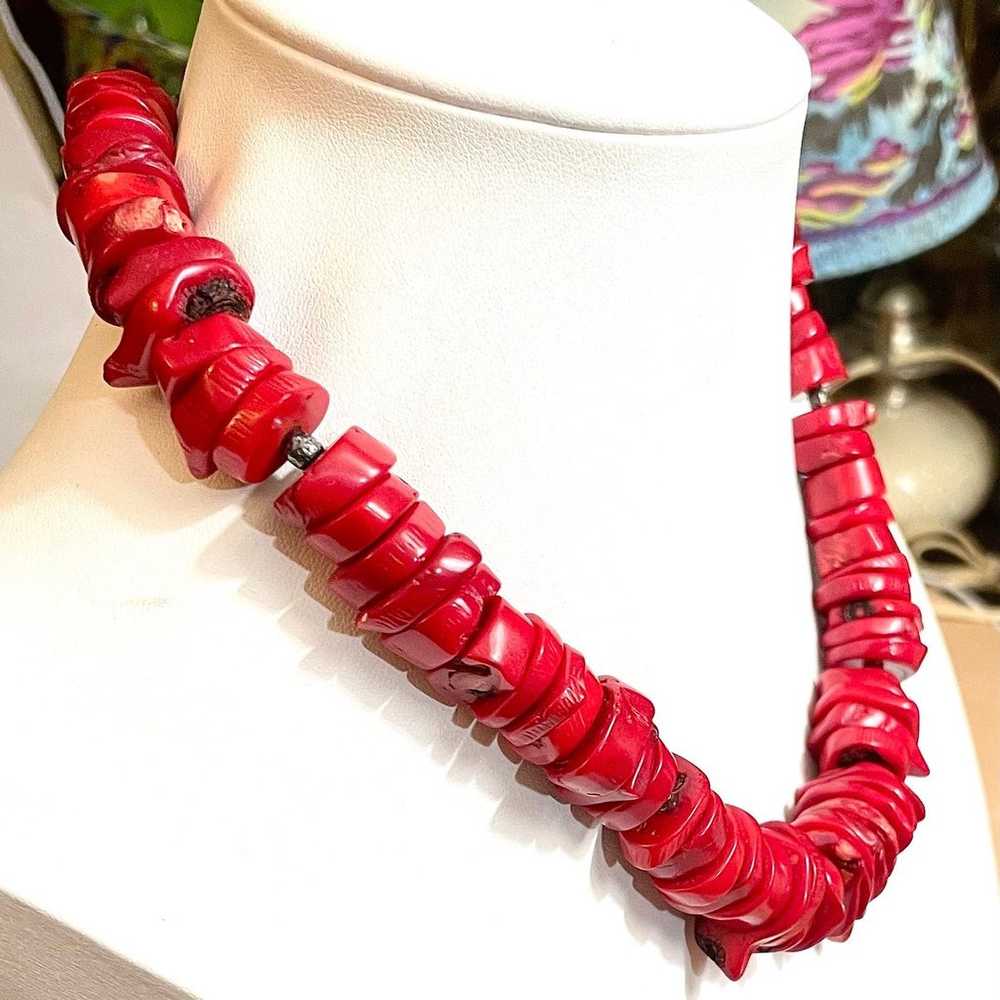 Vintage Large Chunky Graduated Red Coral Necklace… - image 3