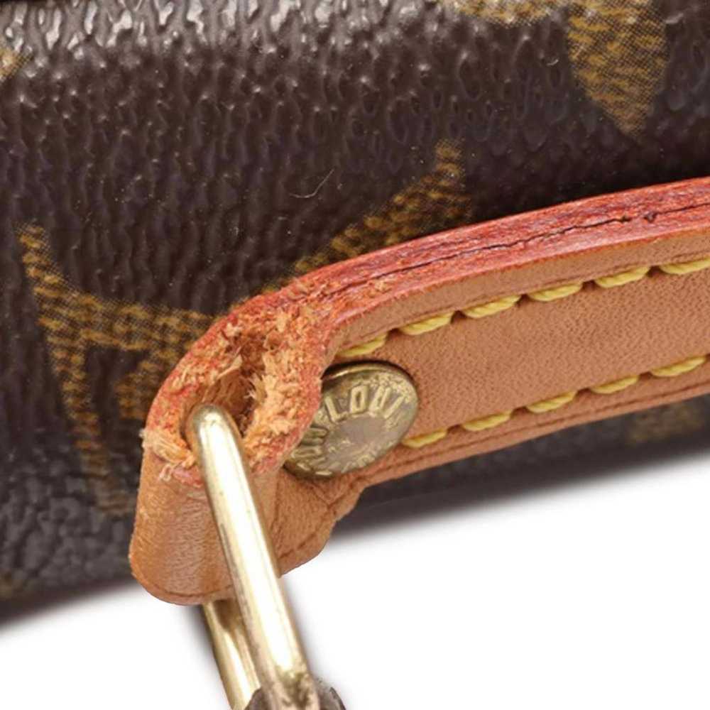 Louis Vuitton Danube leather crossbody bag - image 8