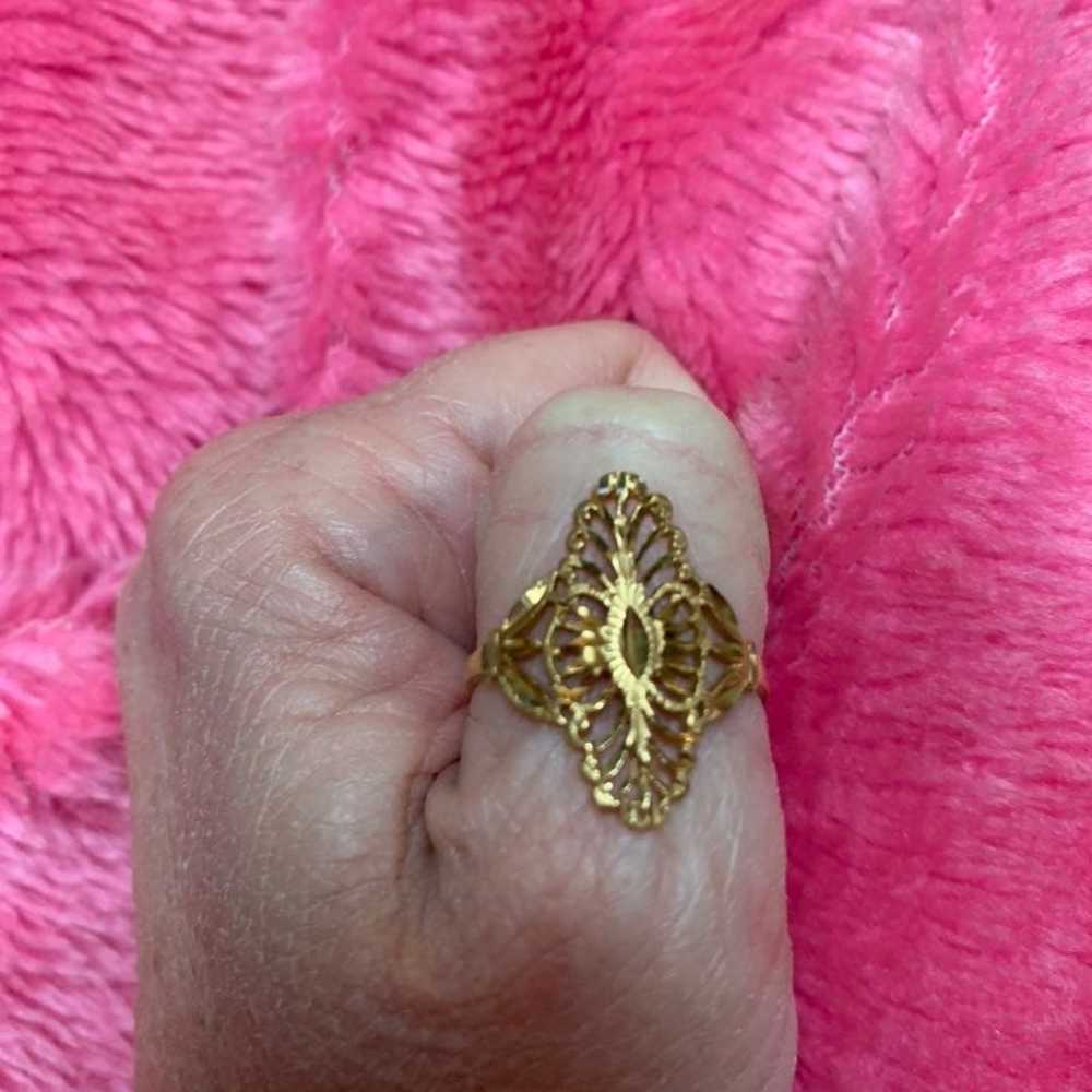 18kt gold etched ring!! - image 4