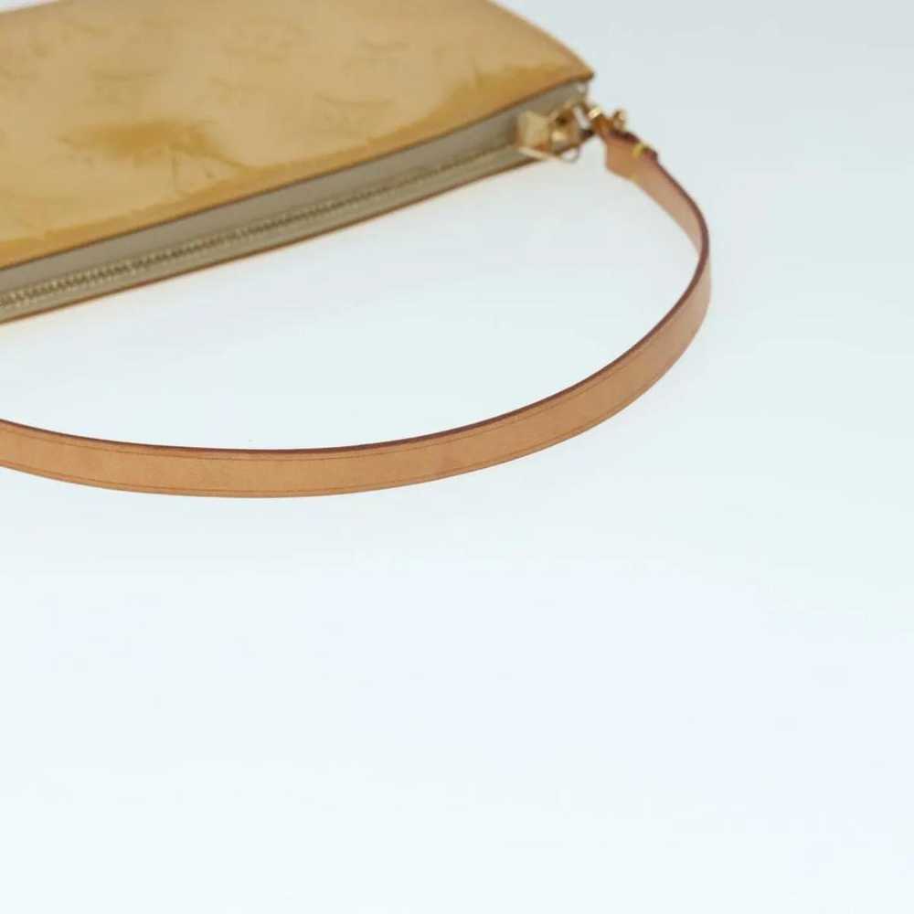 Louis Vuitton Lexington patent leather clutch bag - image 5