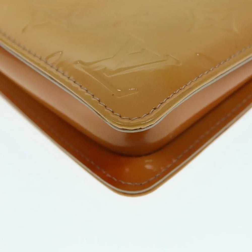 Louis Vuitton Lexington patent leather clutch bag - image 7