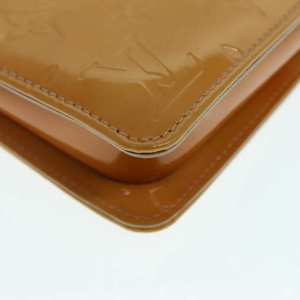 Louis Vuitton Lexington patent leather clutch bag - image 8