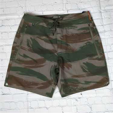 Roark Roark layover trail camo shorts size 31