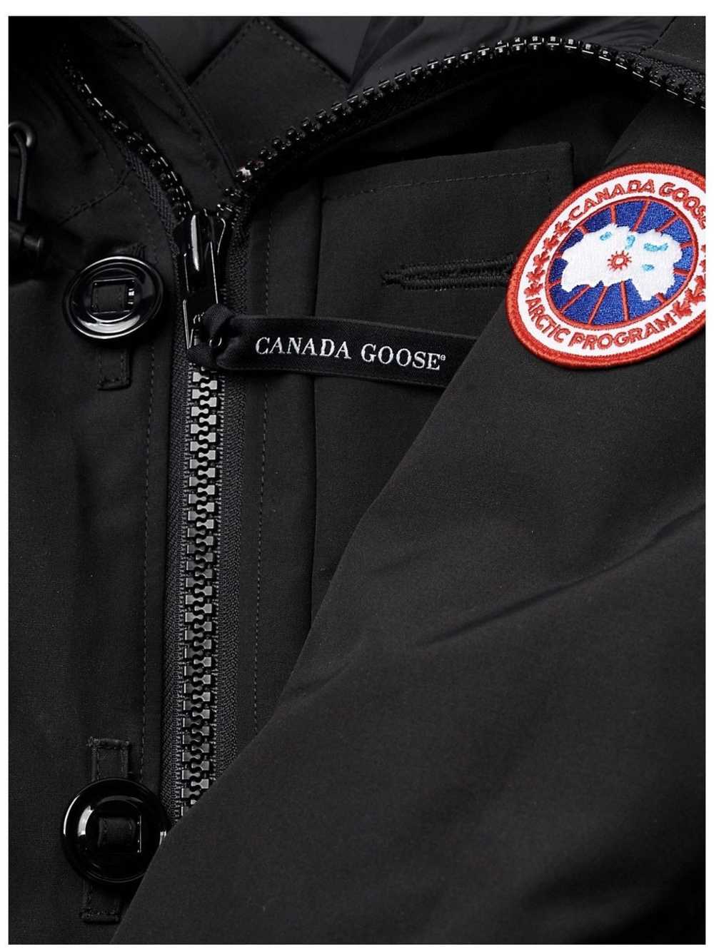 Canada Goose Canada Goose Chateau Parka - image 5