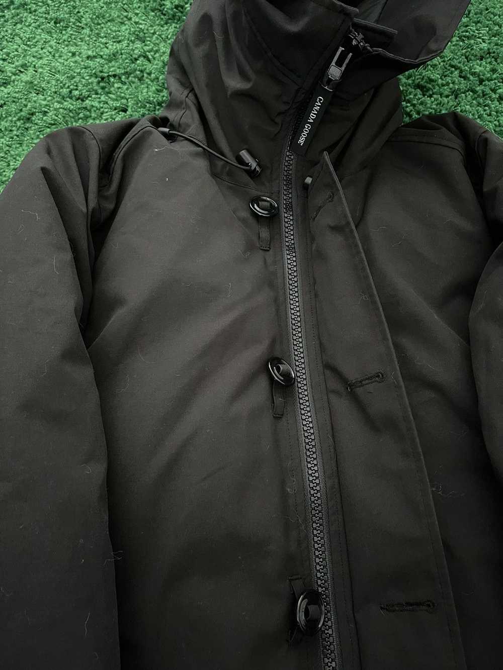 Canada Goose Canada Goose Chateau Parka - image 8