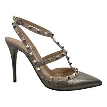 Valentino Garavani Rockstud leather heels