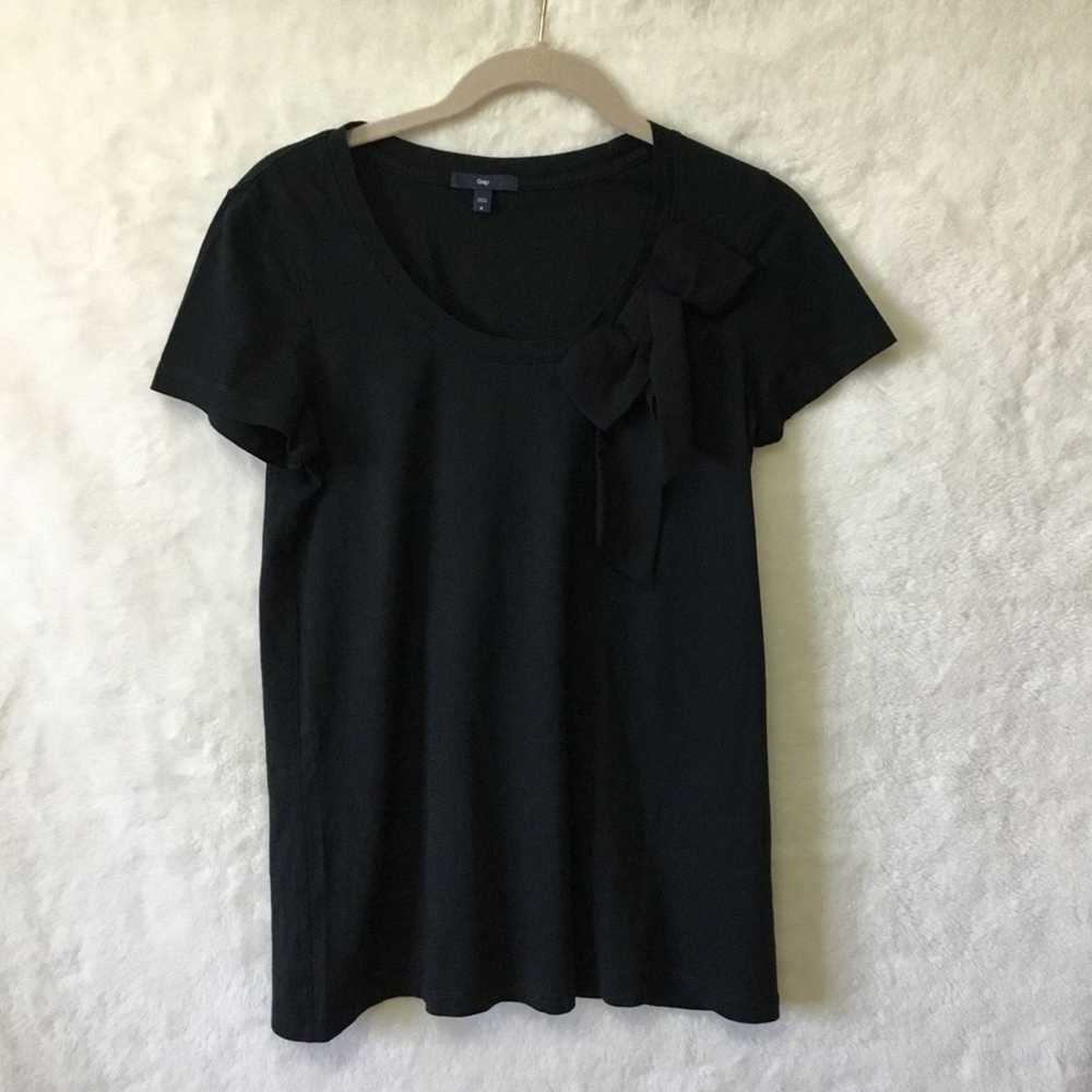 Gap Gap Black Bowtie Short Sleeve Top - image 1